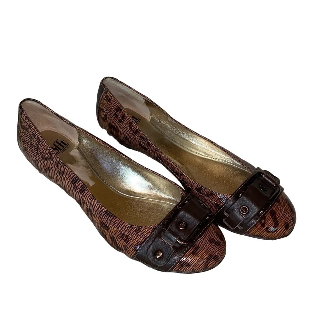 Sofft Leopard Print Flat Buckle Flats Shoes 8.5M